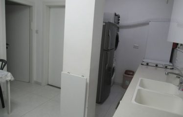 Studio apartment for a couple in Bnei Brak