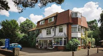 Yenton Hotel in Bournemouth – Ideal for Your Getaway