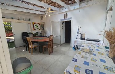 Vacation accommodation in a private house with a large yard in the center of Kiryat Shmona